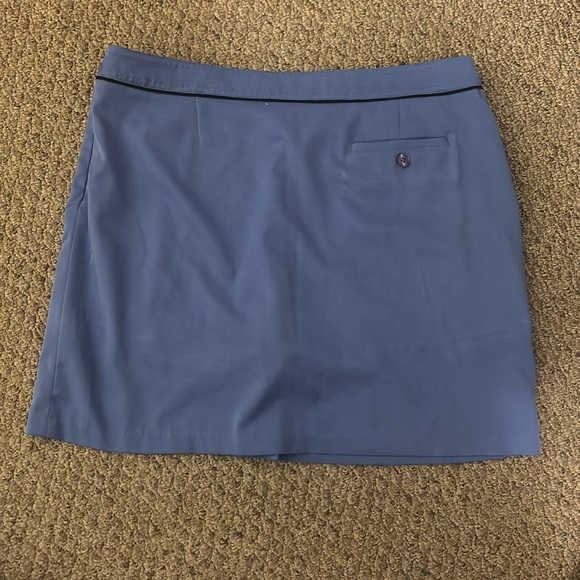 Greg Norman Skort Side Zipper one Rear and Side Pocket Size 12 - Picture 3 of 3
